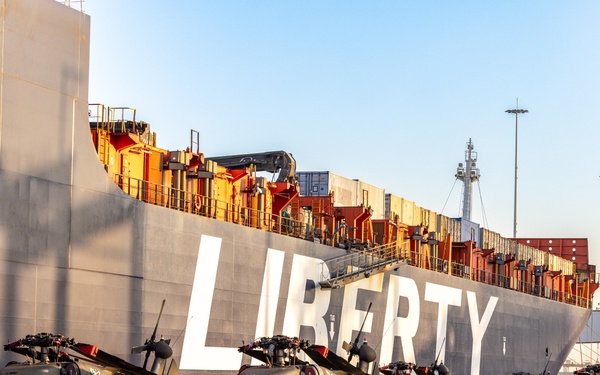 101st Combat Aviation Brigade port operations