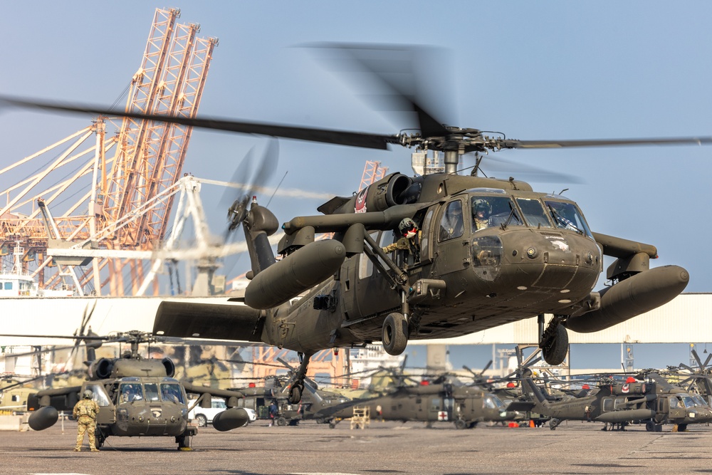 101st Combat Aviation Brigade port operations
