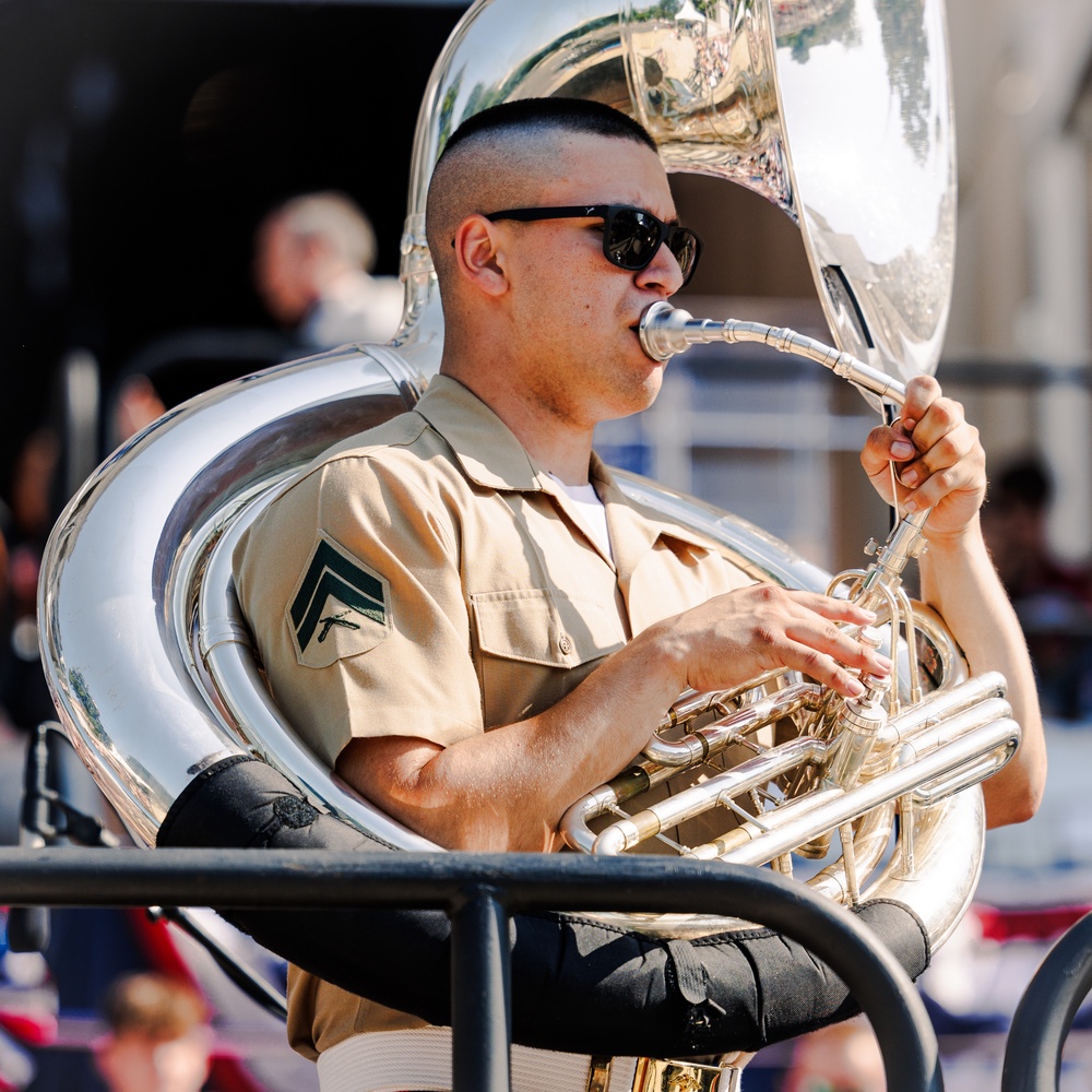Quantico Marine Brass Band performs at National Archives Museum