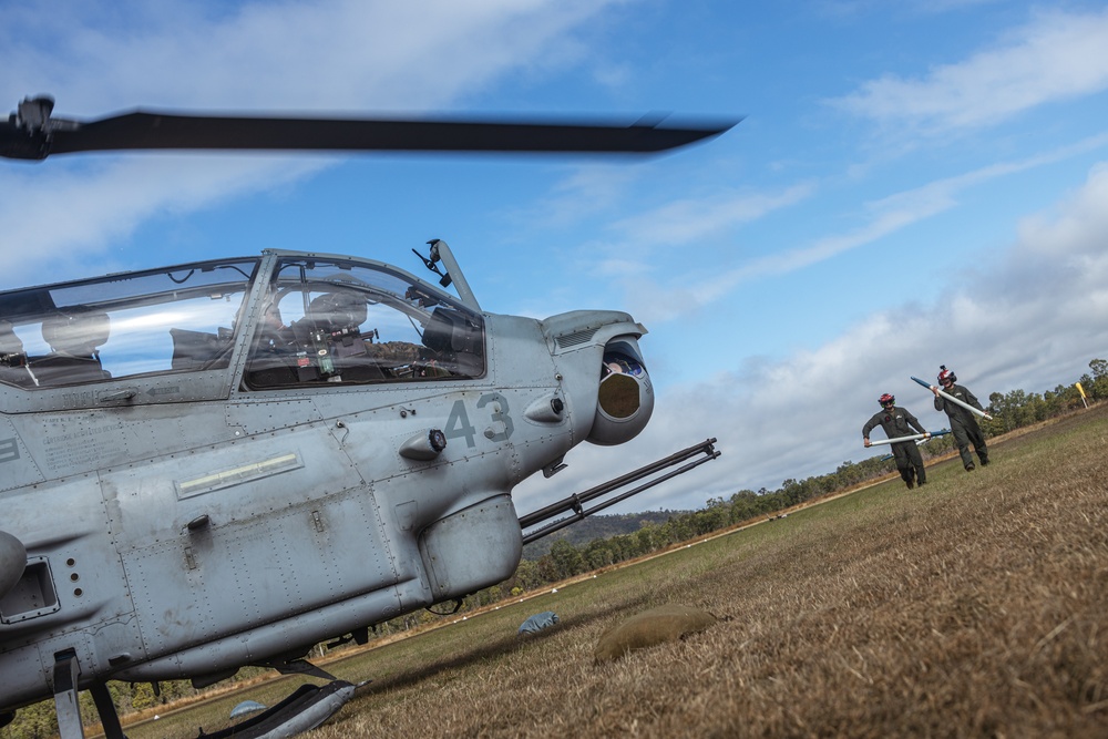 31st MEU | Conducts live ordnance load