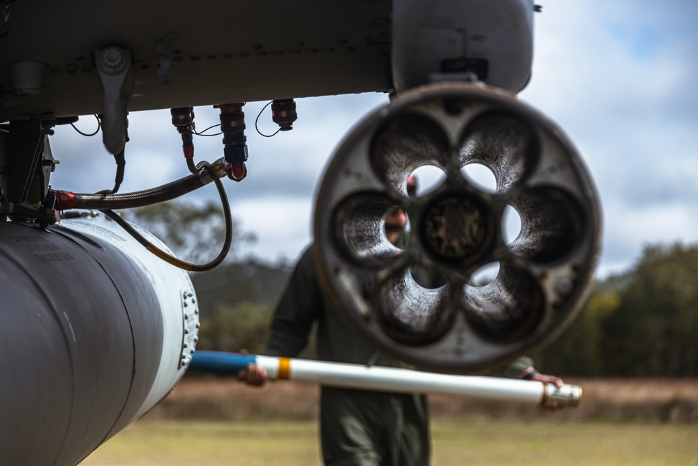 31st MEU | Conducts live ordnance load
