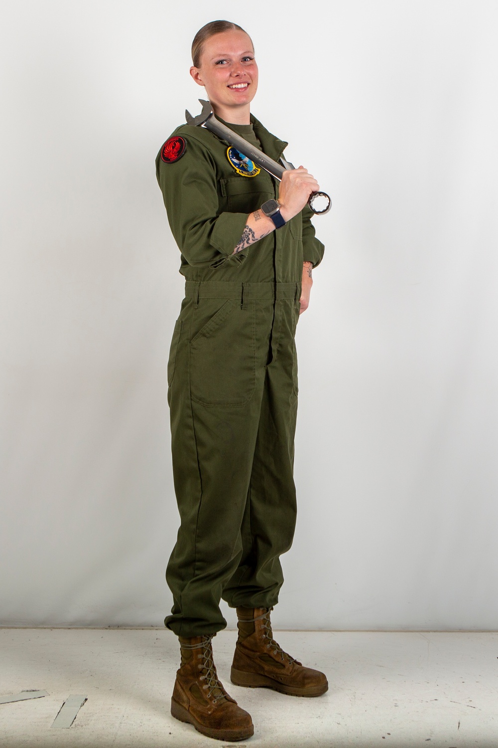 MAG-11 technicians pose for Content