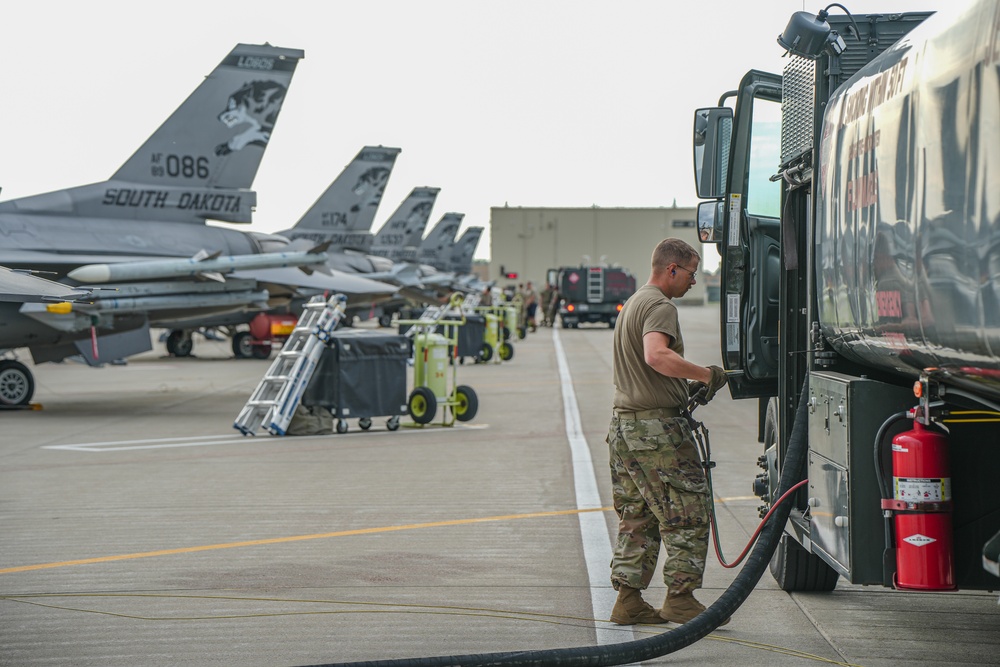 114th Fighter Wing conducts elephant walk