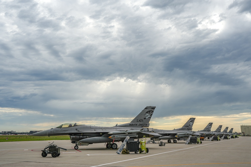 114th Fighter Wing conducts elephant walk