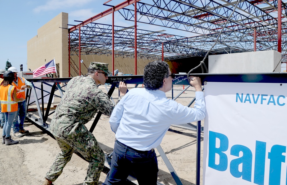XO, Chamaa sign MCRD San Diego Recruit Mess Hall Project Beam