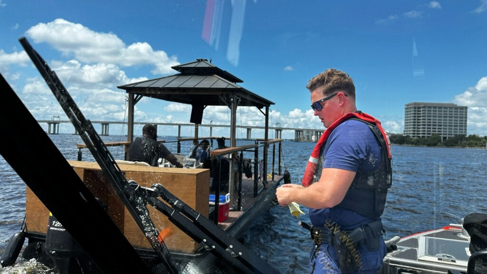 Coast Guard terminates voyage of illegal charter on St. Johns River