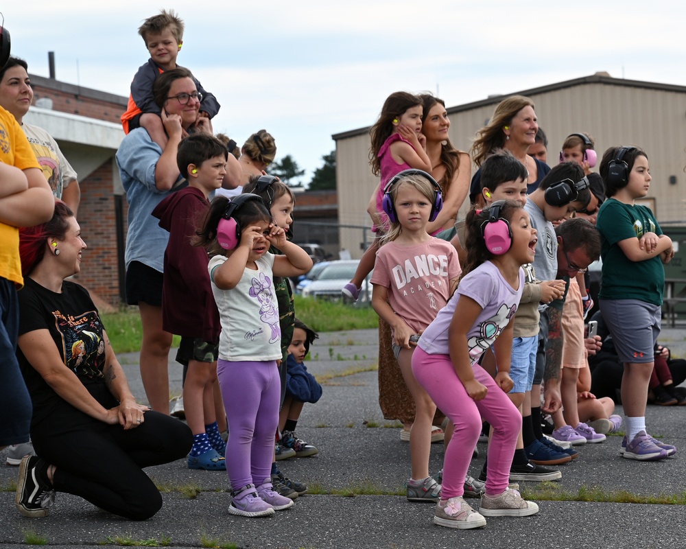 104th Fighter Wing hosts local kids for tour
