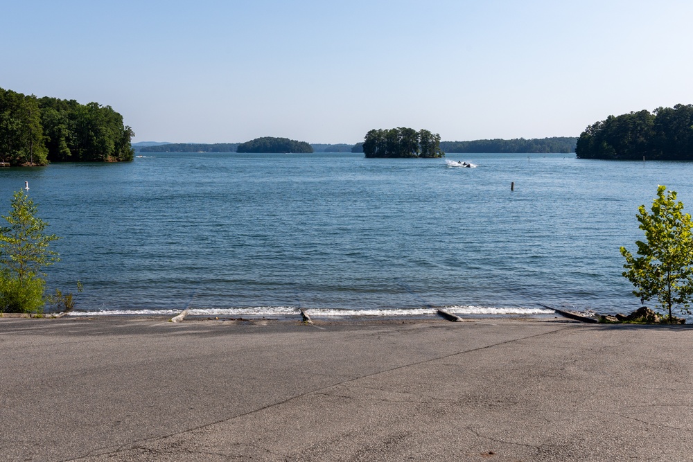 Lake Lanier 4th of July Weekend - Lanier Park boat ramp view