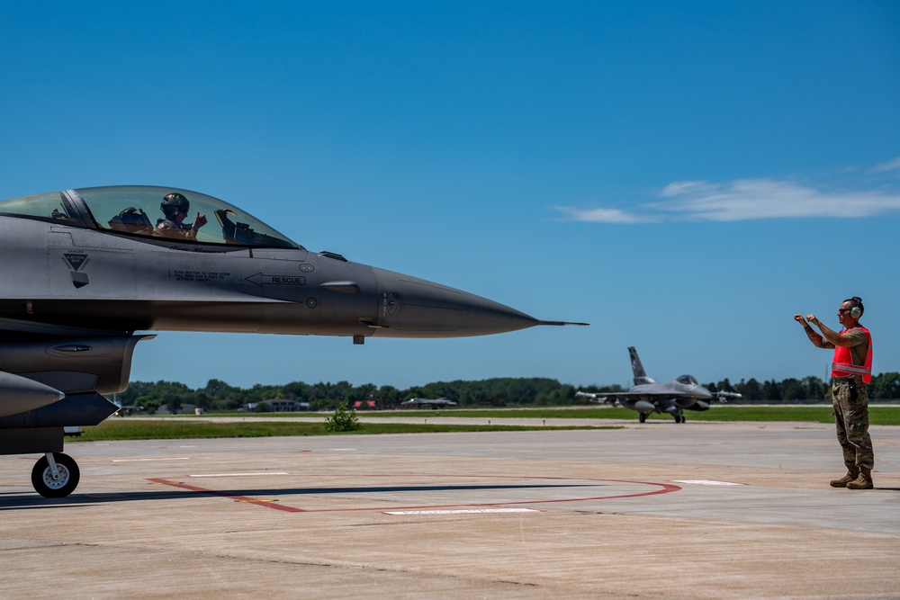 114th Fighter Wing conducts elephant walk