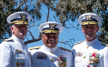 U.S. Coast Guard Southwest District welcomes new commander in Change of Command ceremony