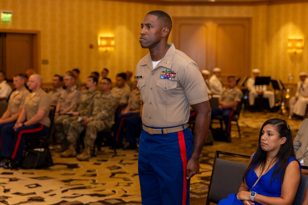 Recruiting Station Chicago Change of Command