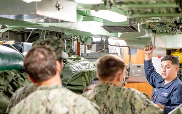U.S. Navy Midshipmen Tour USS Alexandria (SSN 757)
