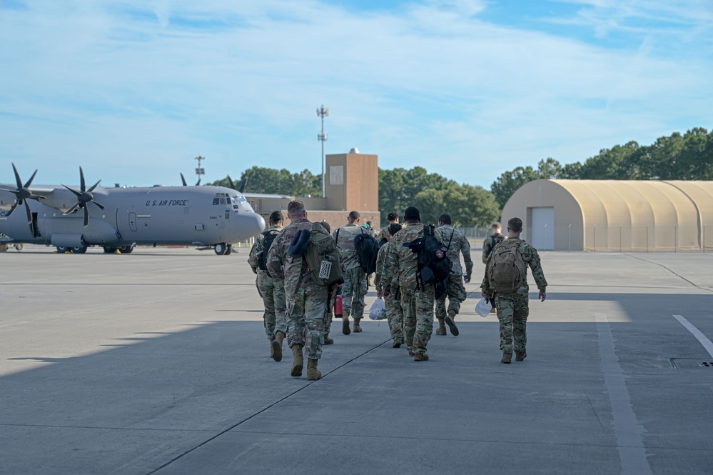 165th Airlift Wing flight crew transports Civil Engineer Squadron to Hawaii