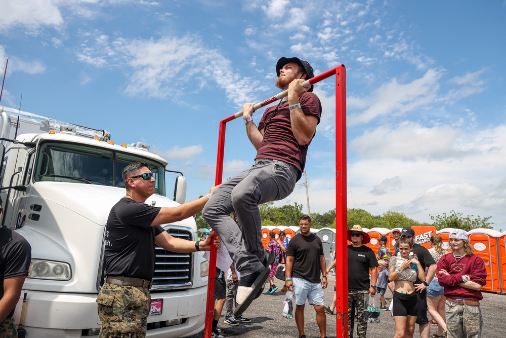 Recruiting Station Orlando attends Formula Drift