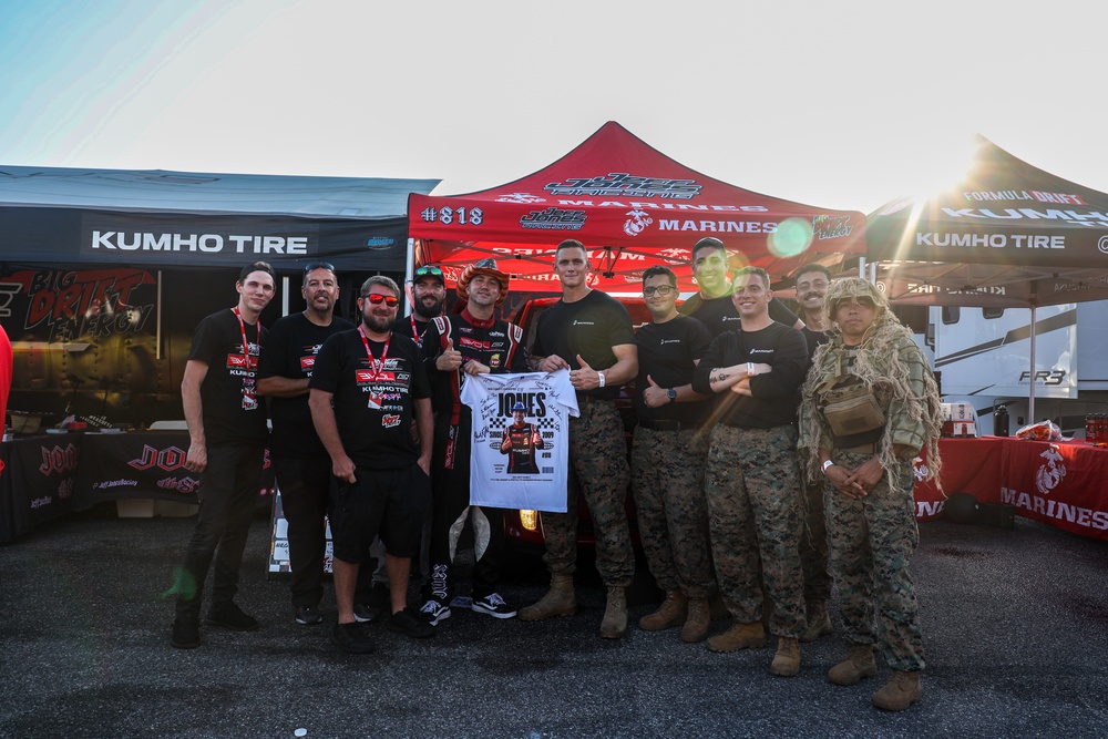 Recruiting Station Orlando attends Formula Drift
