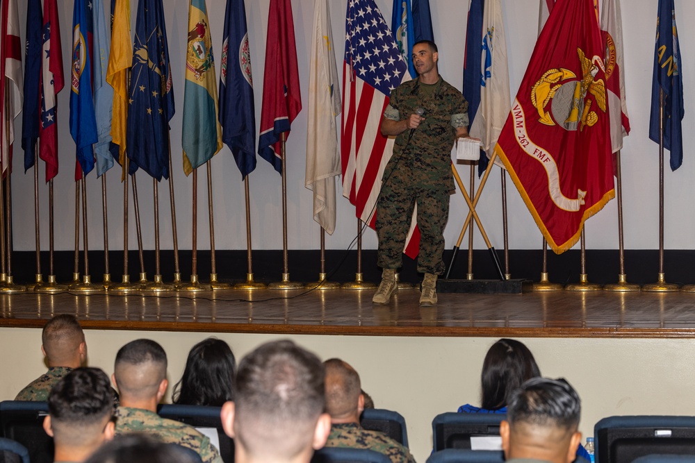 VMM-262 holds relief and appointment ceremony