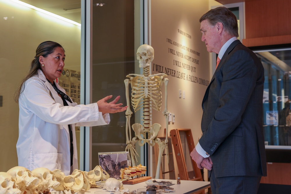 U.S. Ambassador to China Visits DPAA