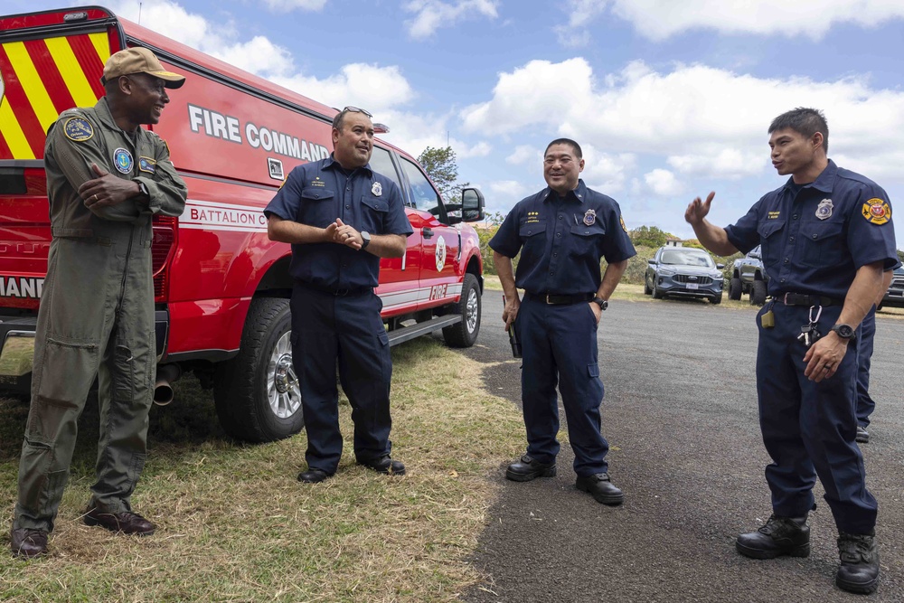 Rear Adm. Stephen Barnett visits Navy Region Federal Fire Department