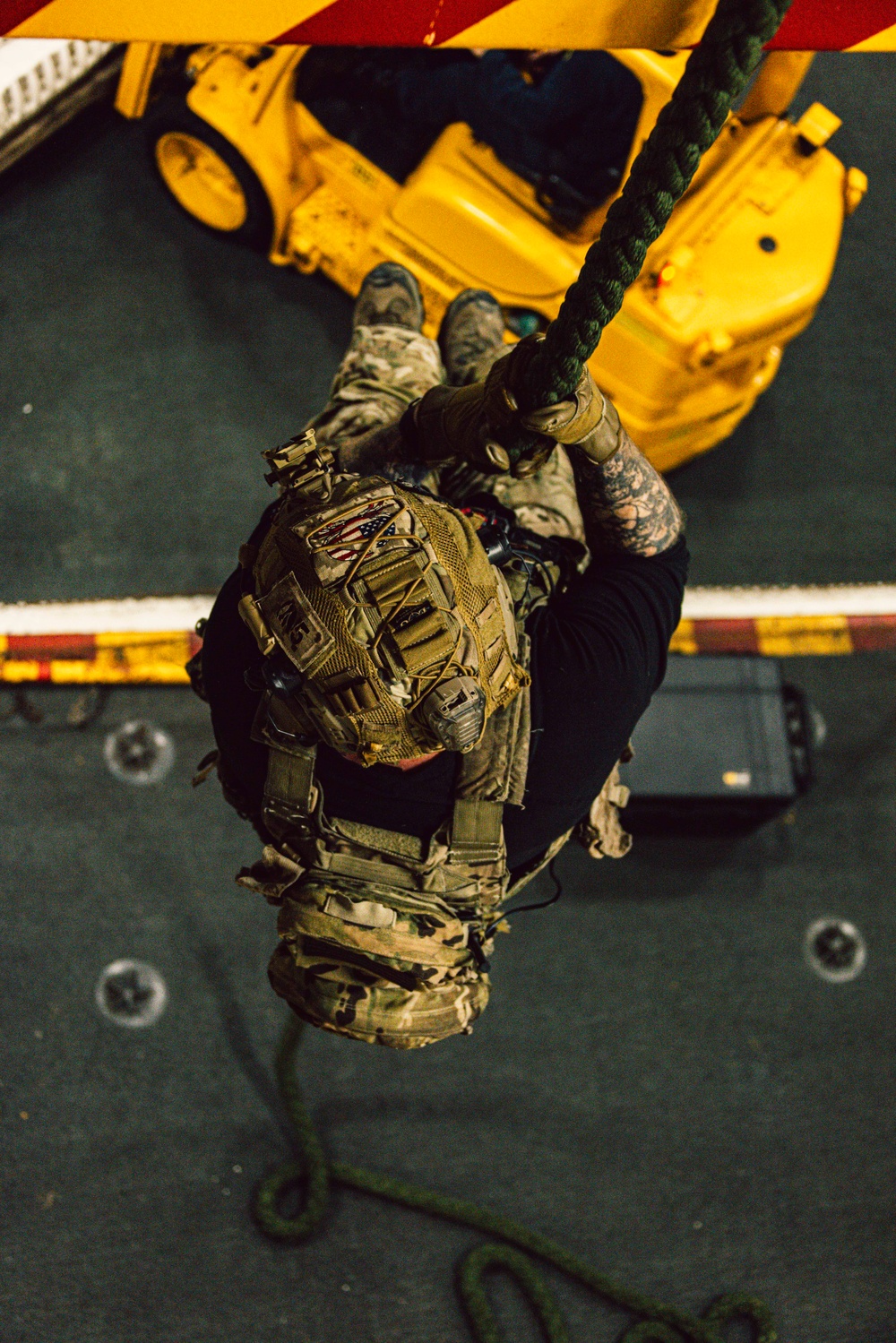 EODMU 5 Sailors Conduct Fast Rope Drills