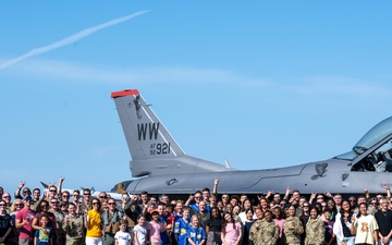 Fini Flight: Col. Kenkel’s Final Flyover