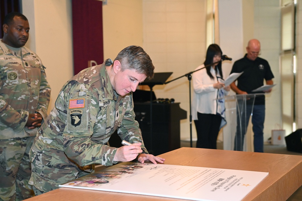 U.S. Army Garrison Okinawa Leaders Sign Pledges