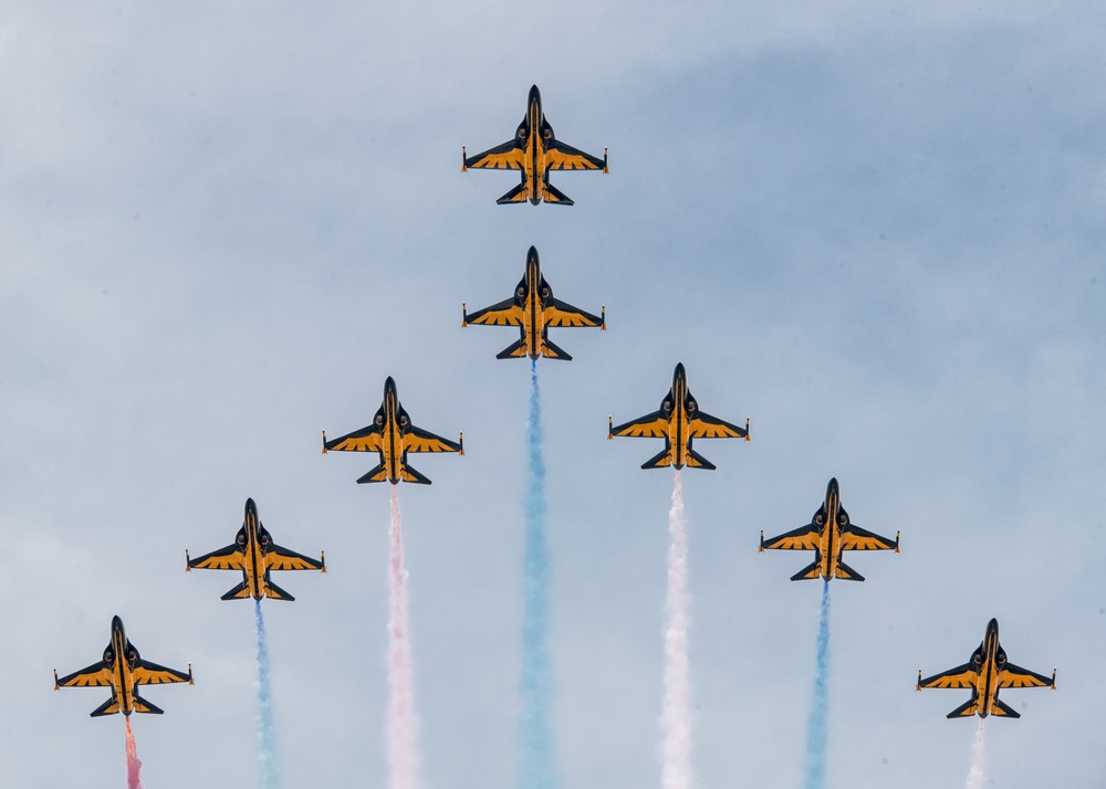 ROKAF Black Eagles soar over Camp Humphreys