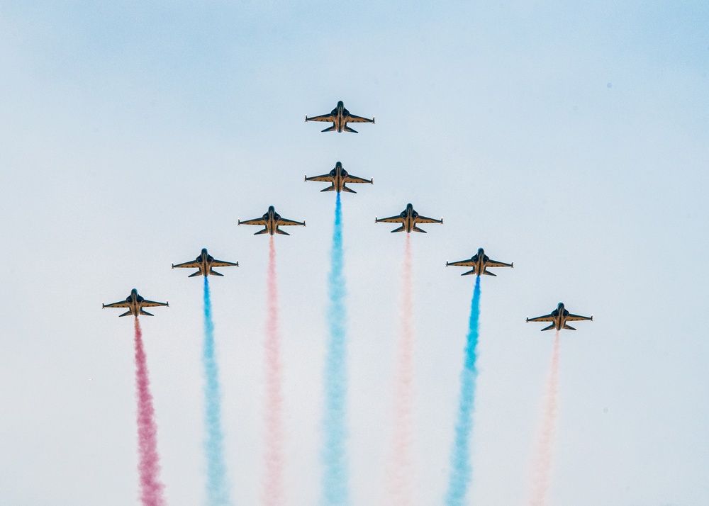 ROKAF Black Eagles soar over Camp Humphreys