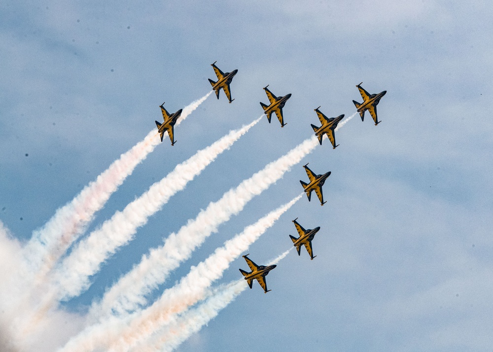 ROKAF Black Eagles soar over Camp Humphreys