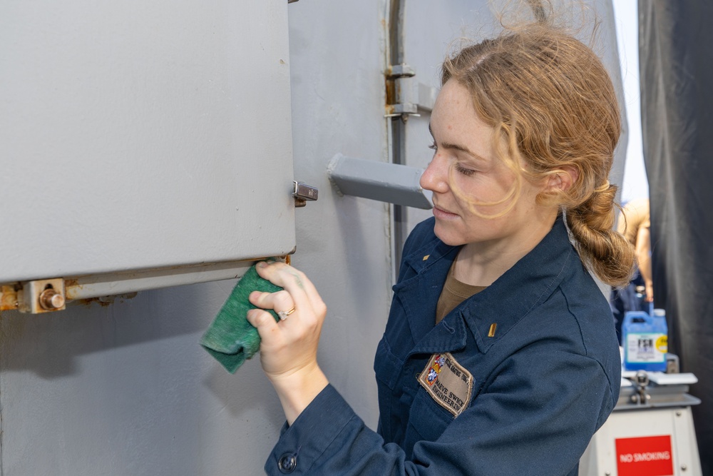 Fresh Water Washdown on USS Paul Ignatius