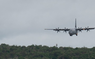 19th AW receives Air and Space Outstanding Unit Award