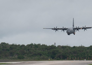 19th AW receives Air and Space Outstanding Unit Award
