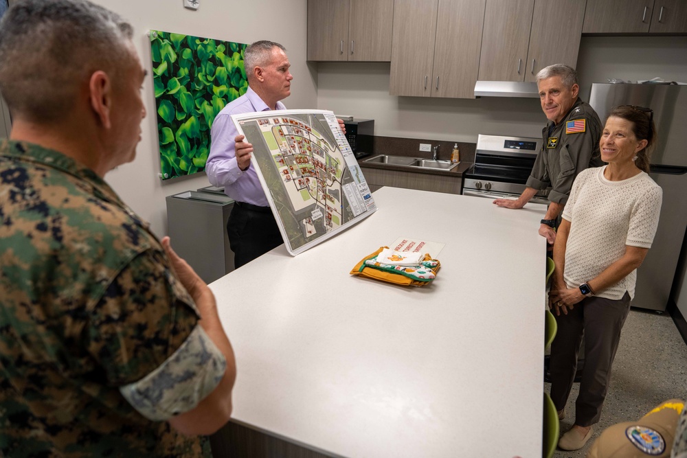 COMPACFLT Visits Guam