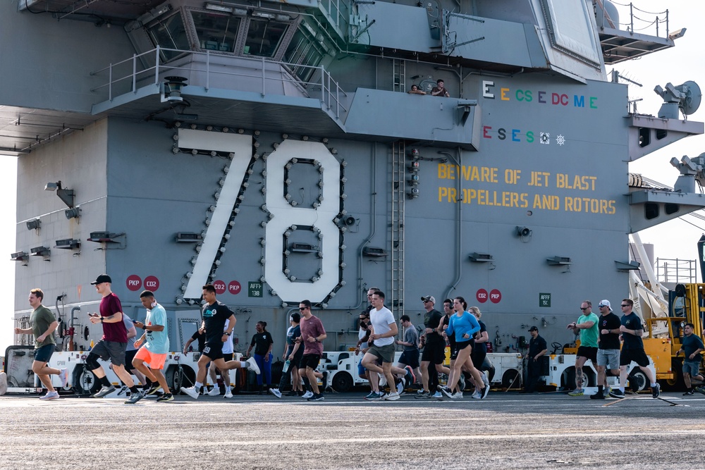 DVIDS - Images - USS Gerald R. Ford holds 4th of July Run [Image 1 of 4]