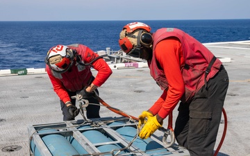 USS Gerald R. Ford (CVN 78) Conducts Vertical Replenishment