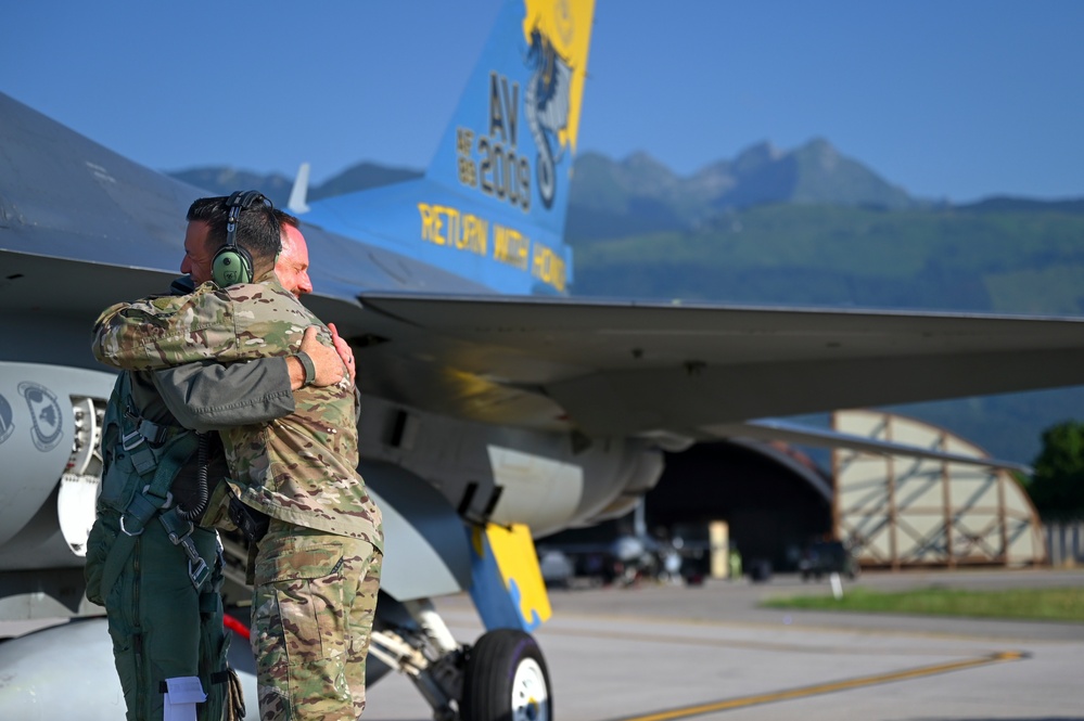 Brig. Gen. Tad Clark's F-16 Fini Flight