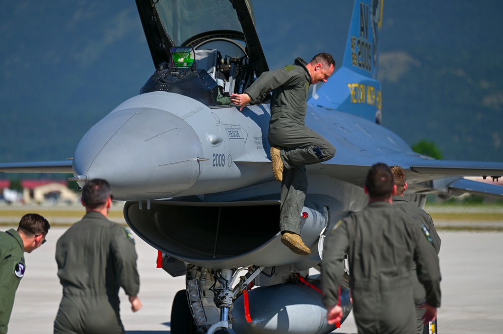 Brig. Gen. Tad Clark's F-16 Fini Flight