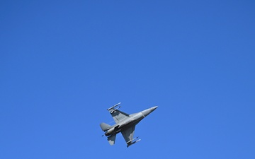 Brig. Gen. Tad Clark's F-16 Fini Flight