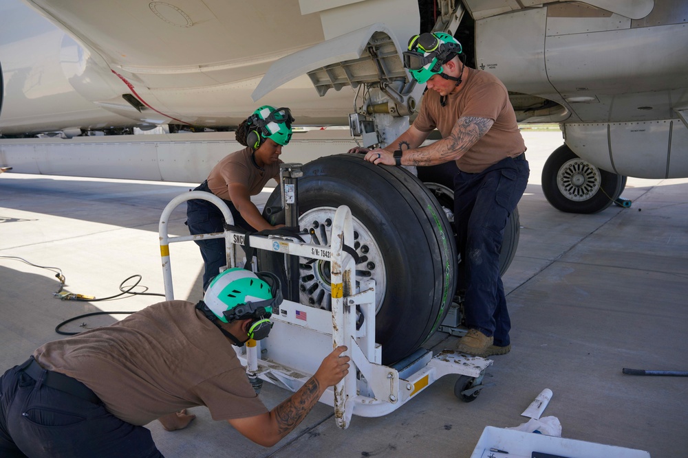 VP-5 OPERATIONS AT NAVAL AIR STATION SIGONELLA