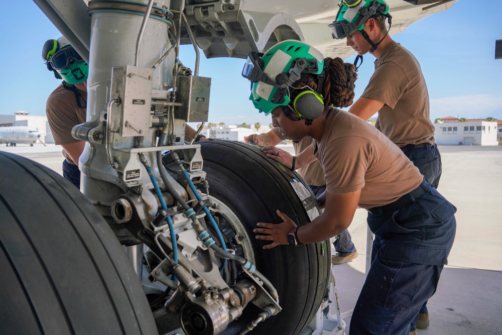 VP-5 OPERATIONS AT NAVAL AIR STATION SIGONELLA