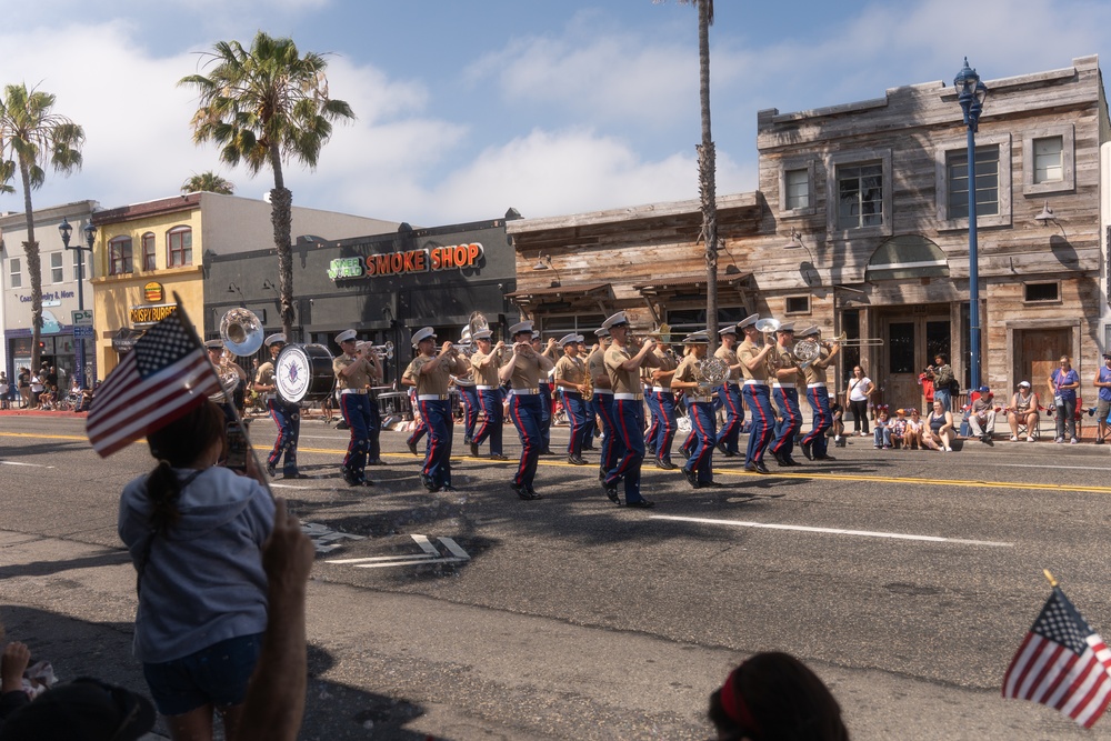 I MEF Marines participate in 29th annual Oceanside Independence Day parade