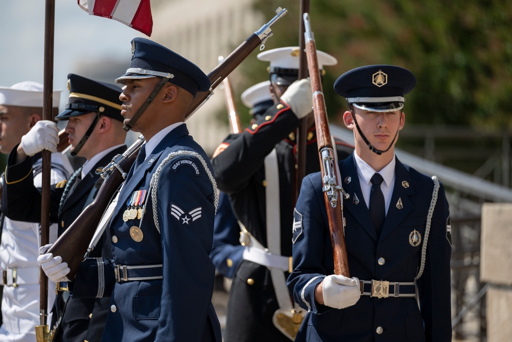 SD Hosts Israeli PM Netanyahu at the Pentagon