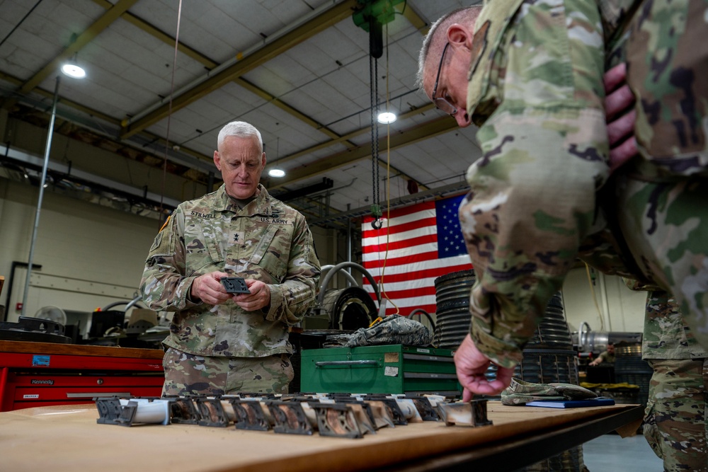 South Carolina Adjutant General Conducts Familiarization Flight, Engages with Airmen at McEntire