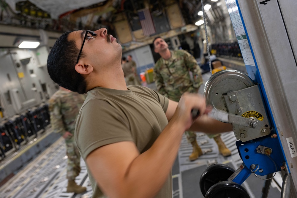 Guard, Reserves maintenance collaboration
