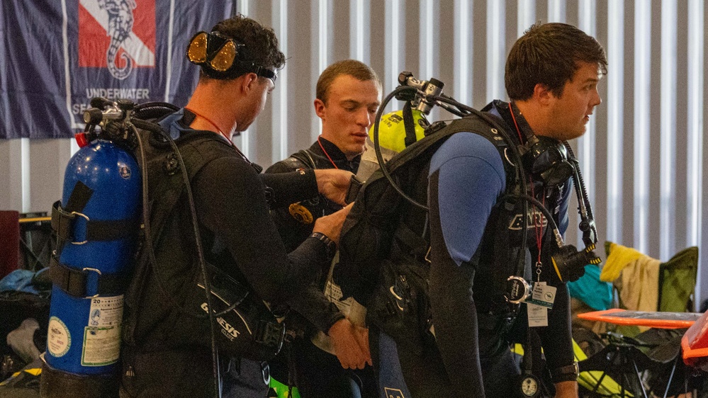 NSWC Carderock Division hosts the 18th International Submarine Races (ISR 18)