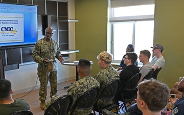 U.S. Pacific Fleet Master Chief Don Davis visits Naval Base San Diego