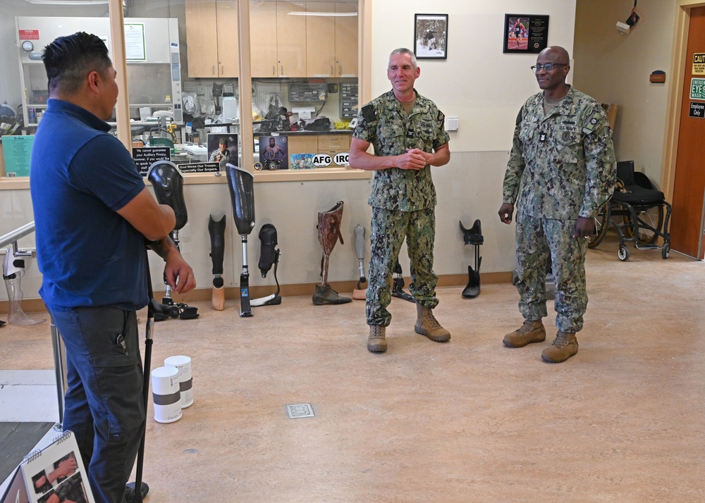 U.S. Pacific Fleet Master Chief Don Davis visits Naval Medicine Readiness and Training Command, San Diego