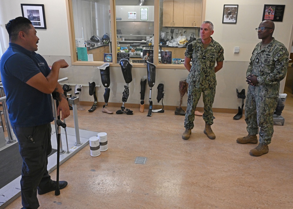 U.S. Pacific Fleet Master Chief Don Davis visits Naval Medicine Readiness and Training Command, San Diego