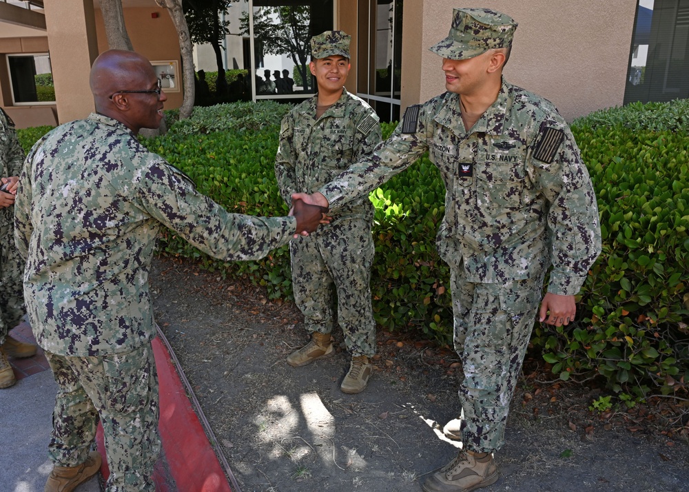 U.S. Pacific Fleet Master Chief Don Davis visits Naval Medicine Readiness and Training Command, San Diego