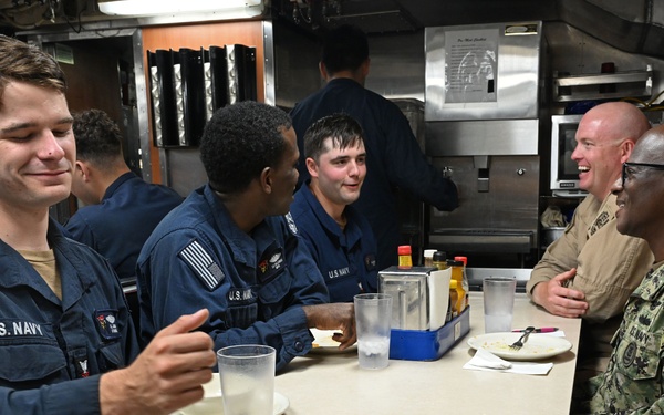 FLTCM Don Davis visits USS Alexandria