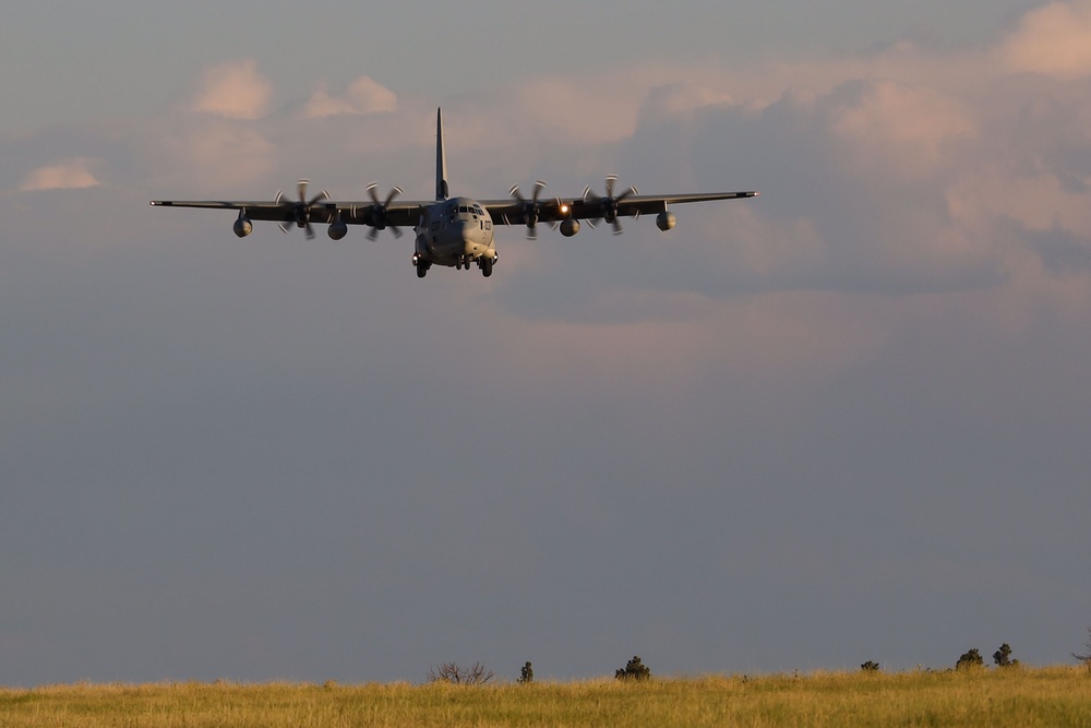VMGR-153 trains in Idaho